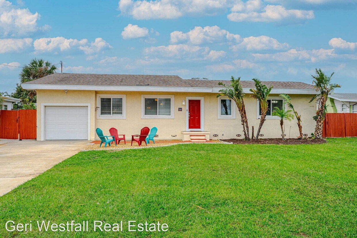 Foto principal - 4 br, 2.5 bath House - 486 Cedar St.