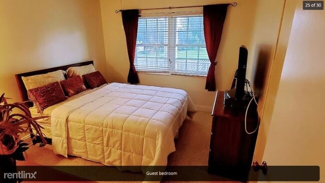 Foto del edificio - 4801 Airport Rd