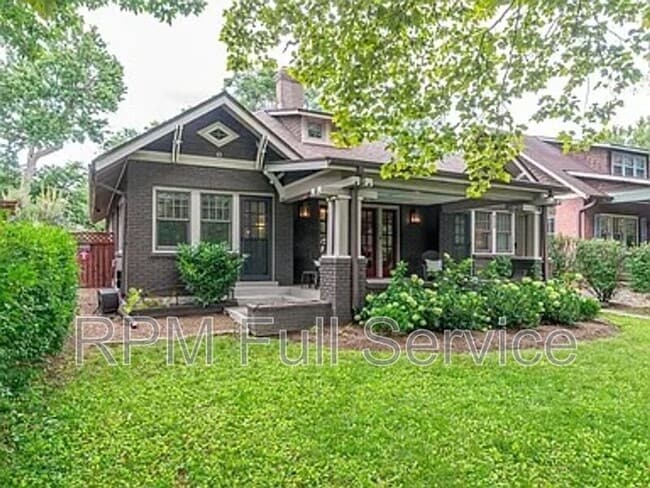 Photo - 620 Fatherland St House