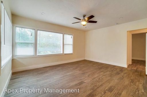 Foto del edificio - 2425 Cedar Ave