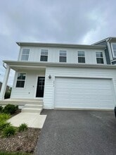 Building Photo - 2016 Coneflower Ln