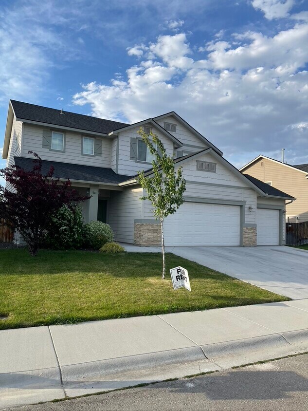 Primary Photo - 5212 N Zamora Way
