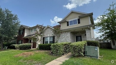 Building Photo - 1615 Royal Chase Dr