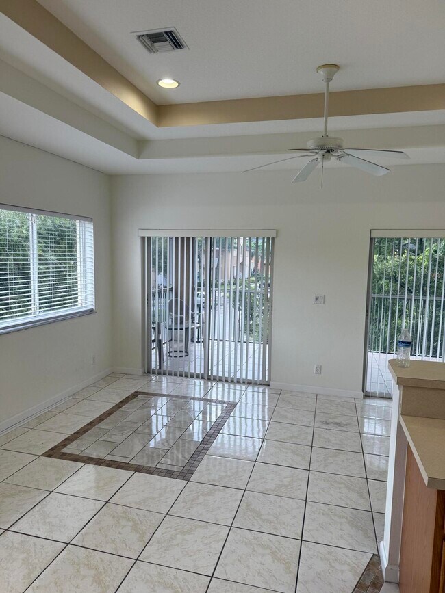 Foto del edificio - 8037 Carnoustie Pl