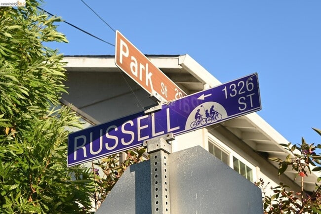 Building Photo - 1316 Russell St