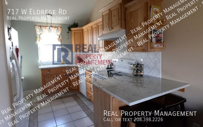 Building Photo - 717 W Eldredge Rd