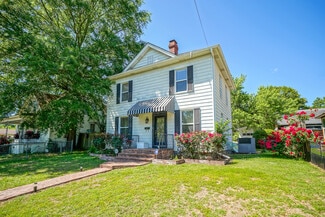 Building Photo - 228 Henderson St