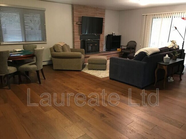 Foto del edificio - 3270 Alkire Ct