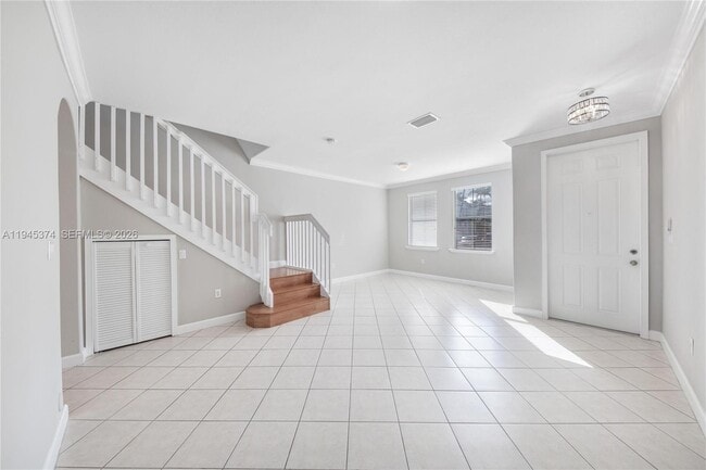 Foto del edificio - 5560 NW 107th Ave