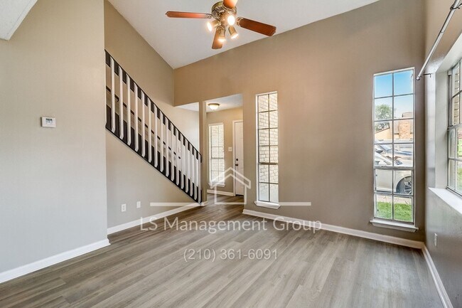 Building Photo - 7523 Oak Chase
