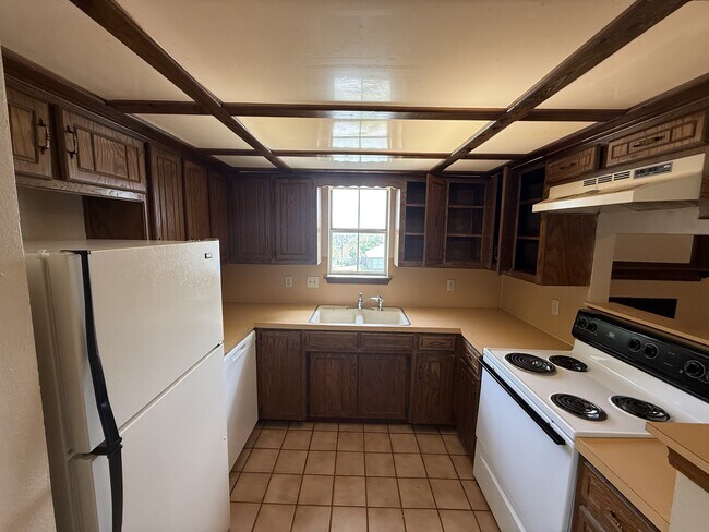 Foto del edificio - 621 S Constant Ave