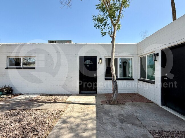 Foto del edificio - 609 S Bellview