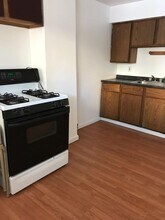 Building Photo - 241 Reifert St