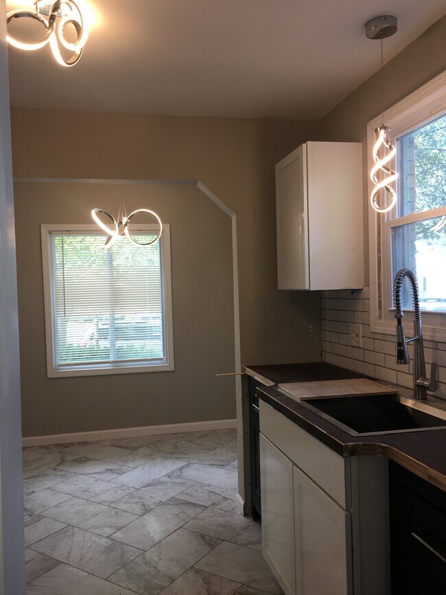 Foto del edificio - 20266 McCormick St