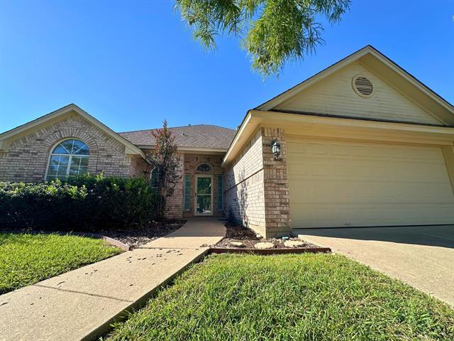 Building Photo - 1806 Sand Stone