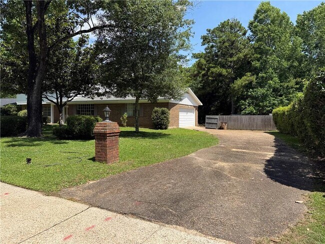 Foto del edificio - 3512 Shadowwood Ct