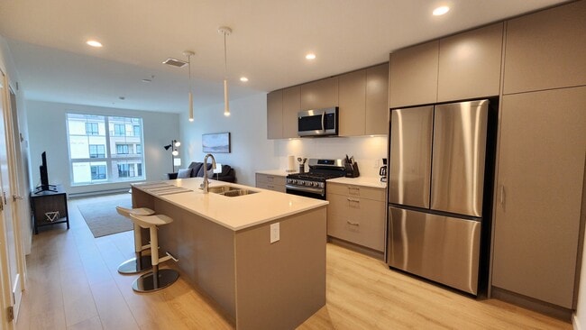 Kitchen - 20078 85 Av