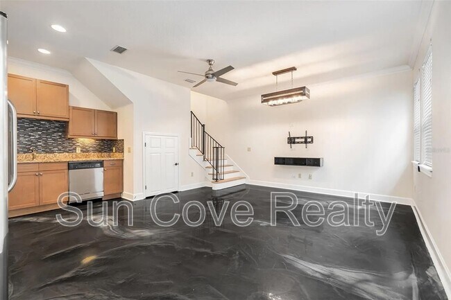 Foto del edificio - 113 S Packwood Ave