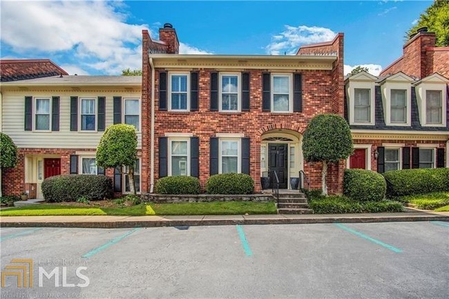 Foto del edificio - 14 Stratford Hall Pl NE