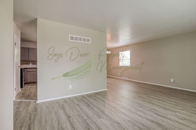 Building Photo - NORTHLAND LIVING!!!