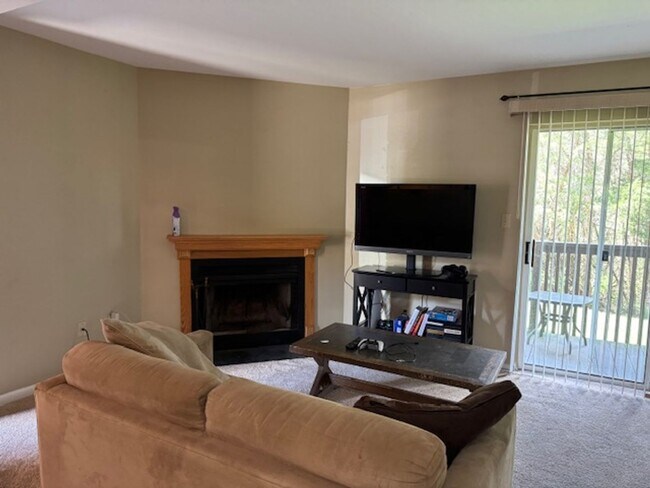 Foto del edificio - Condo Located at Borden Commons