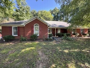 Building Photo - 109 Capote Dr