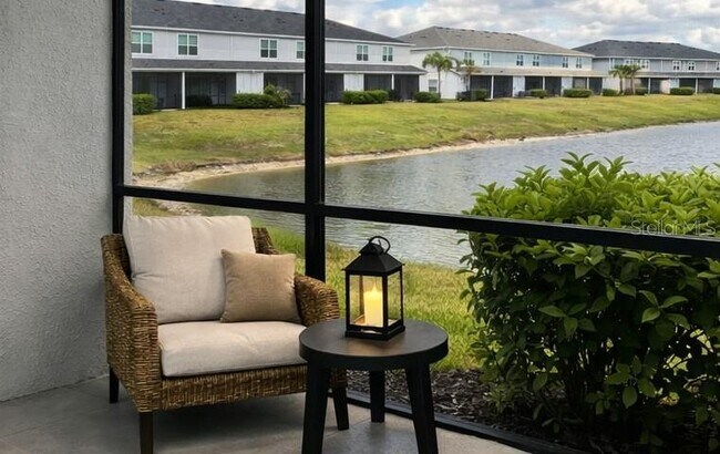 Foto del edificio - 8590 Canyon Creek Trail