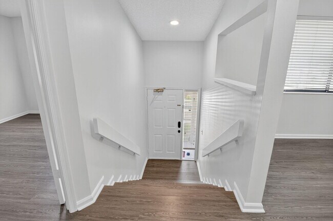 Foto del edificio - 5530 Coach House Cir