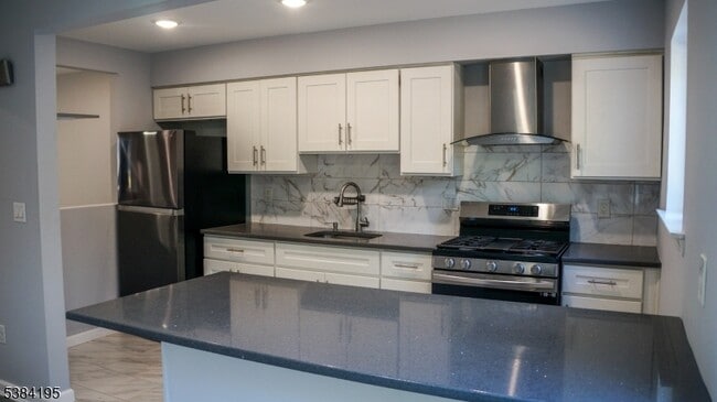 Foto del edificio - 180 Littleton Rd