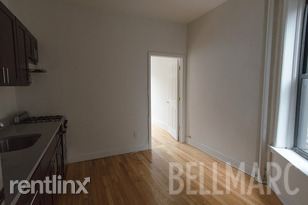 Building Photo - 183 Thompson St