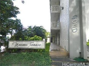 Building Photo - 2050 Nuuanu Ave