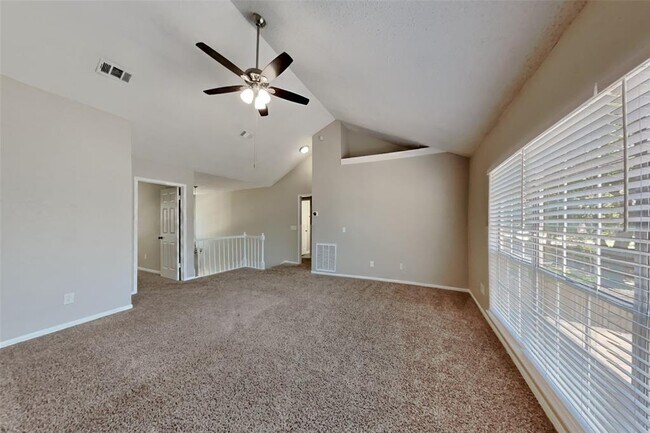 Building Photo - 7607 Round Grove Ln