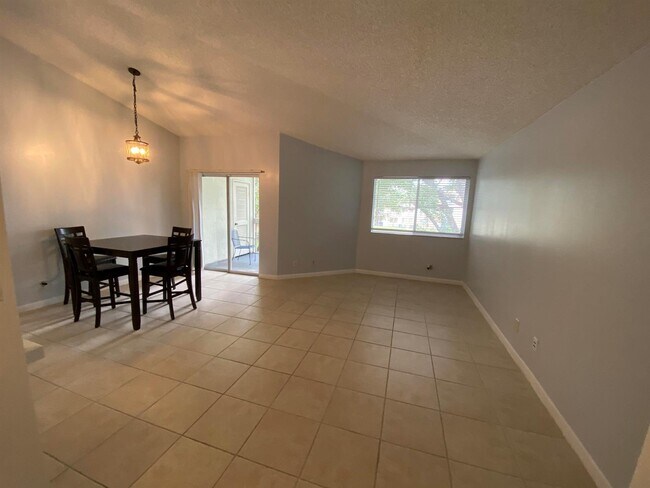 Foto del edificio - 9899 Westview Dr