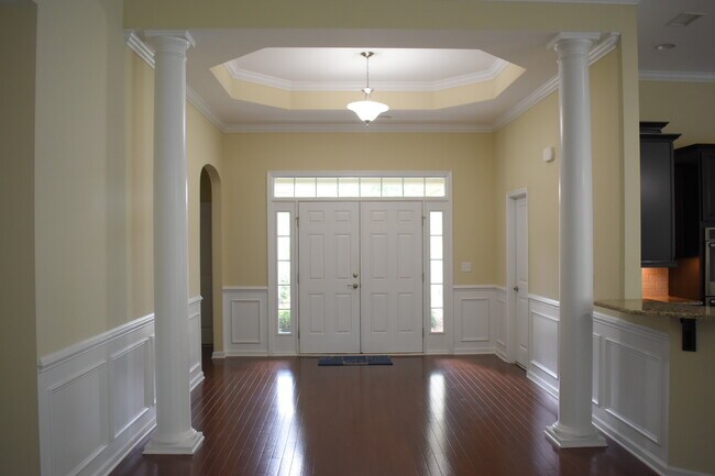 Foto del edificio - 586 Ribble Dr SE