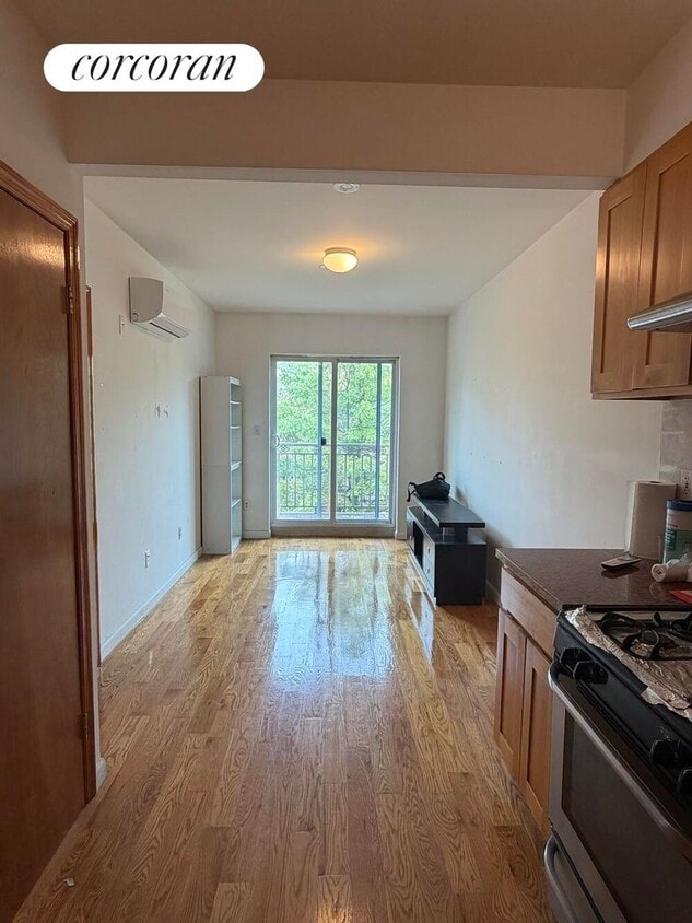 Foto principal - 342 53rd St