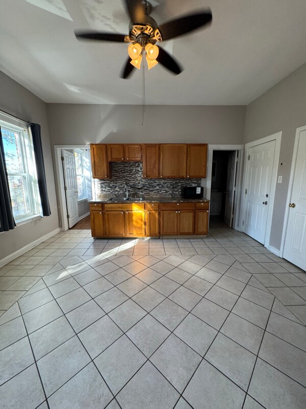 Foto del edificio - 1858 W 21st Pl