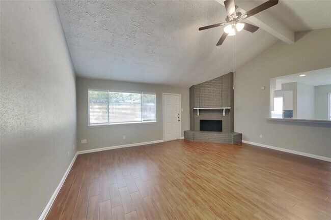 Foto del edificio - 7411 Dew Mist Ln