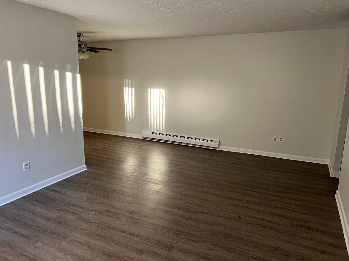 Foto principal - 341 Oak St