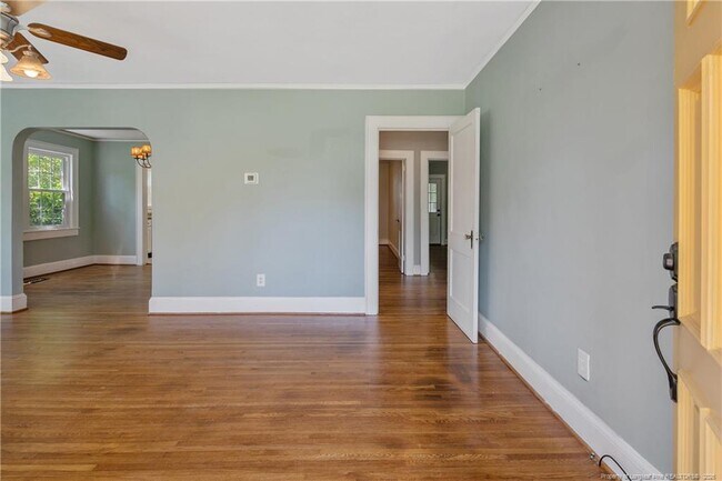 Building Photo - 209 N Churchill Dr