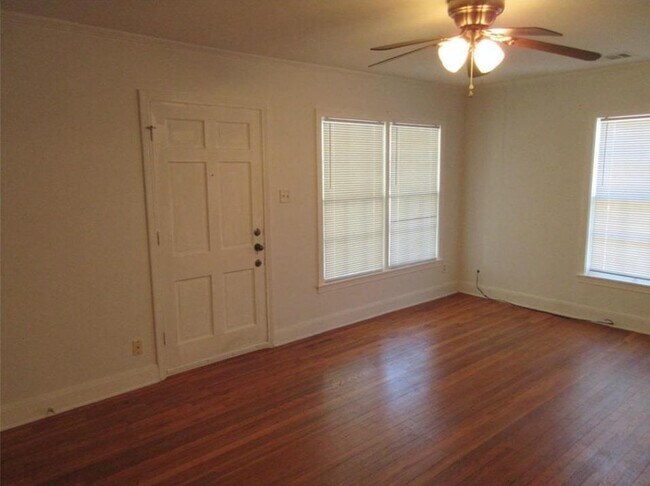 Foto del edificio - 5501 Montview St