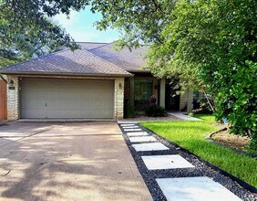 Building Photo - 13405 Tamayo Dr