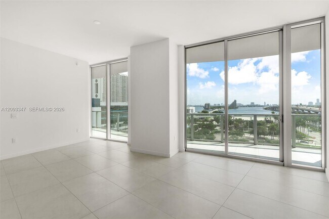 Foto del edificio - 1400 Biscayne Blvd