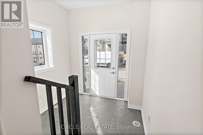 Building Photo - 305-305 Garner Rd