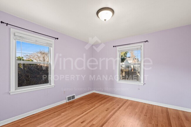 Foto del edificio - Welcome to Downriver