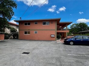 Building Photo - 2600 NW 14th St