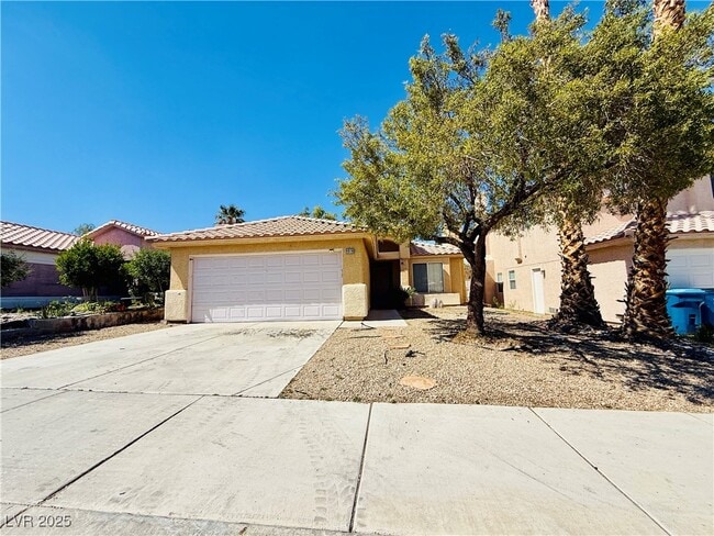 Building Photo - 9016 Dolente Ave