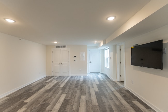Foto del edificio - 3209 Spring Garden St