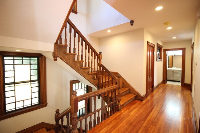 Foto del edificio - 67 Beech Glen St