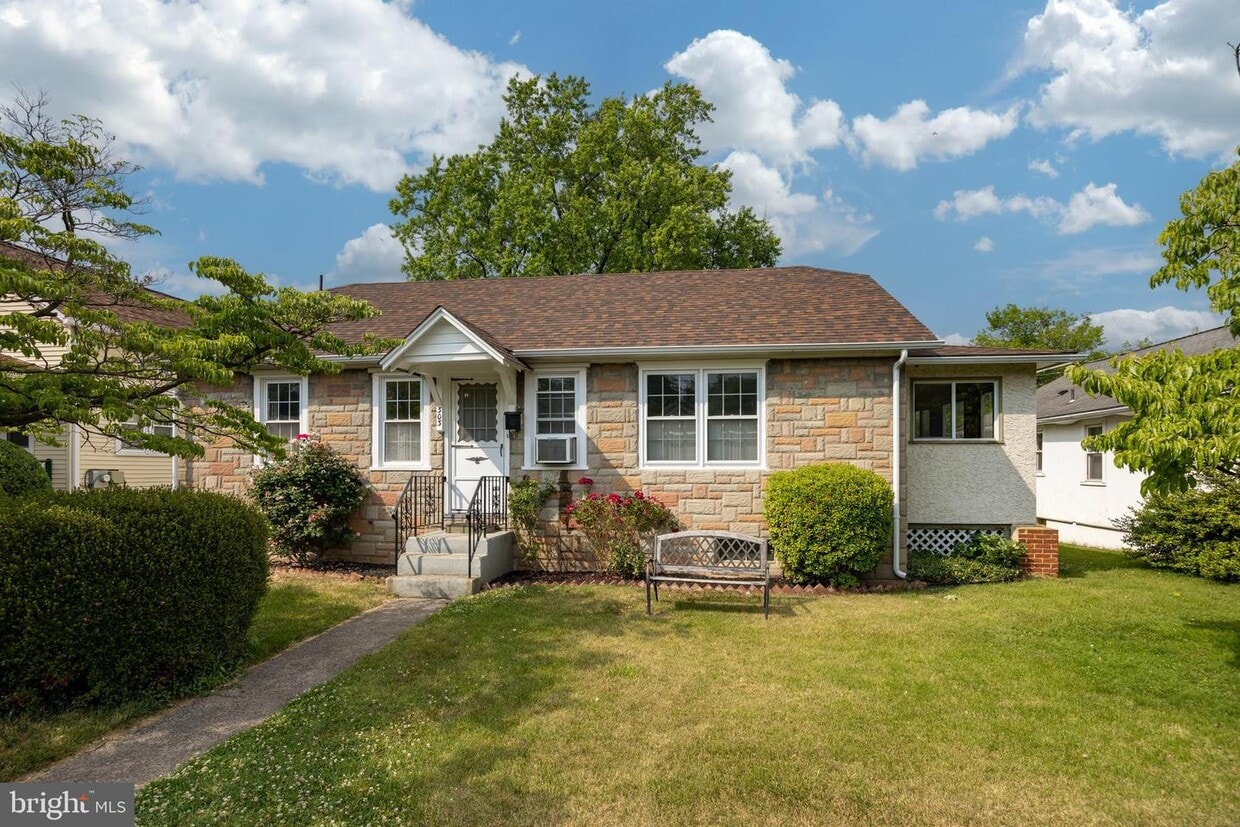 303 Griffen St, Phoenixville, PA 19460 House Rental in Phoenixville