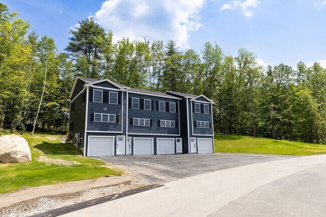 Foto del edificio - Estates at Langley Cove